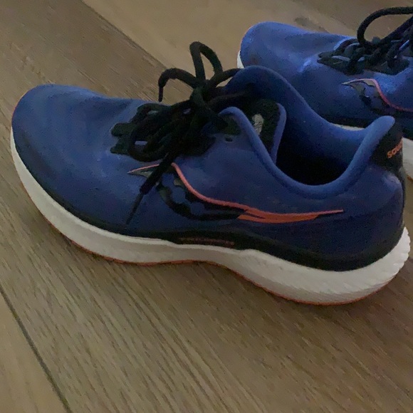 Saucony Triumph running shoes - Picture 3 of 3